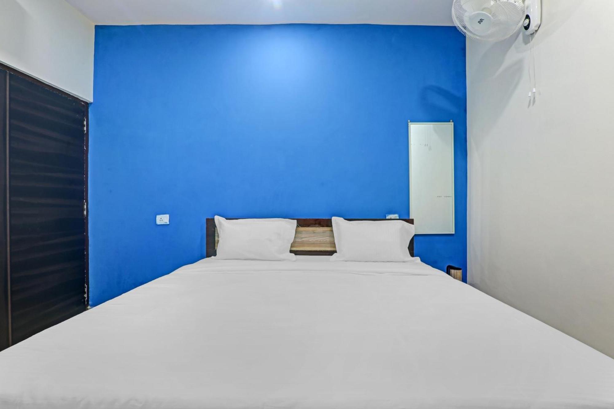Hotel O Rudra Palace Near Phoenix United Lucknow Esterno foto