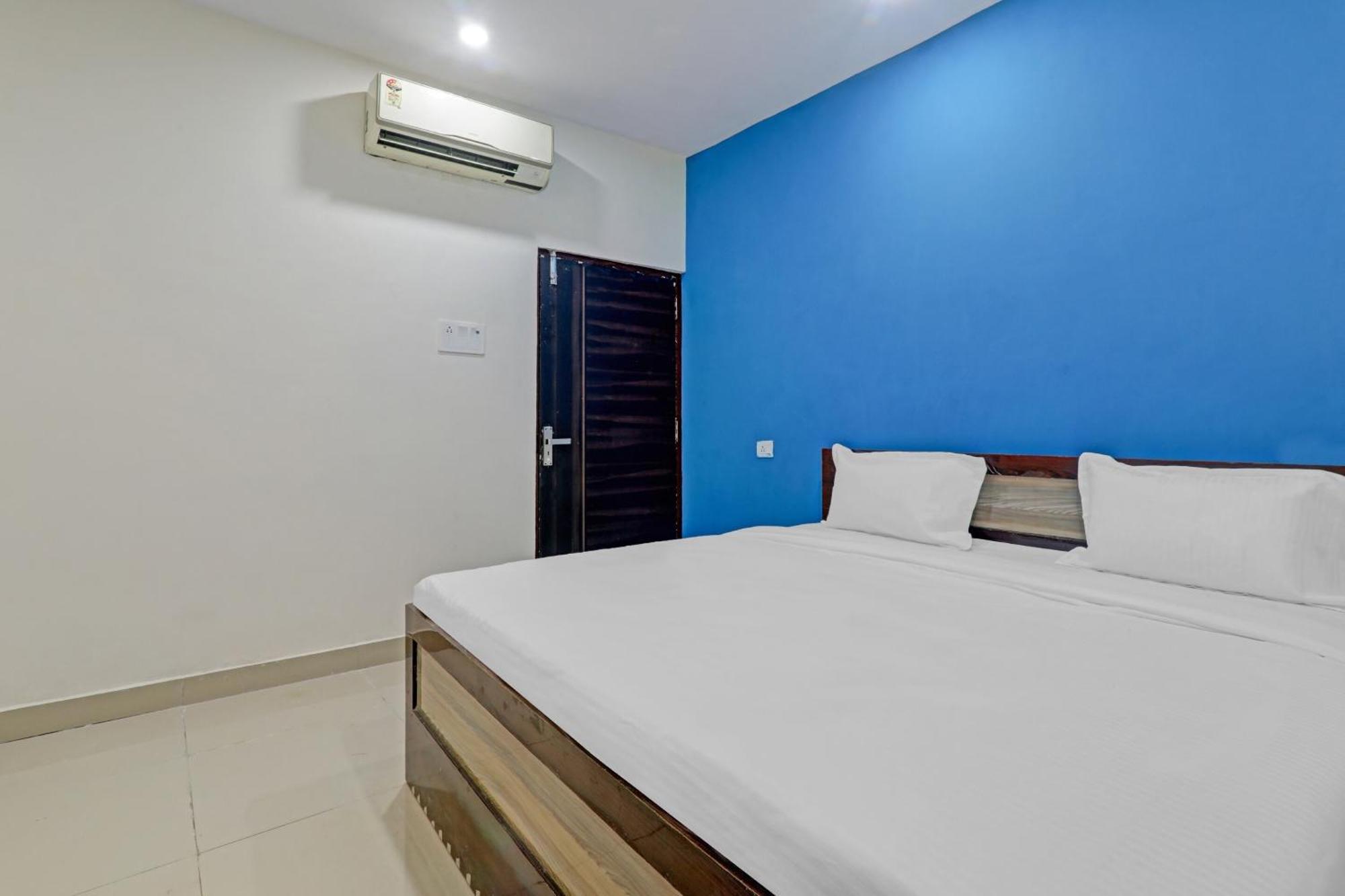 Hotel O Rudra Palace Near Phoenix United Lucknow Esterno foto