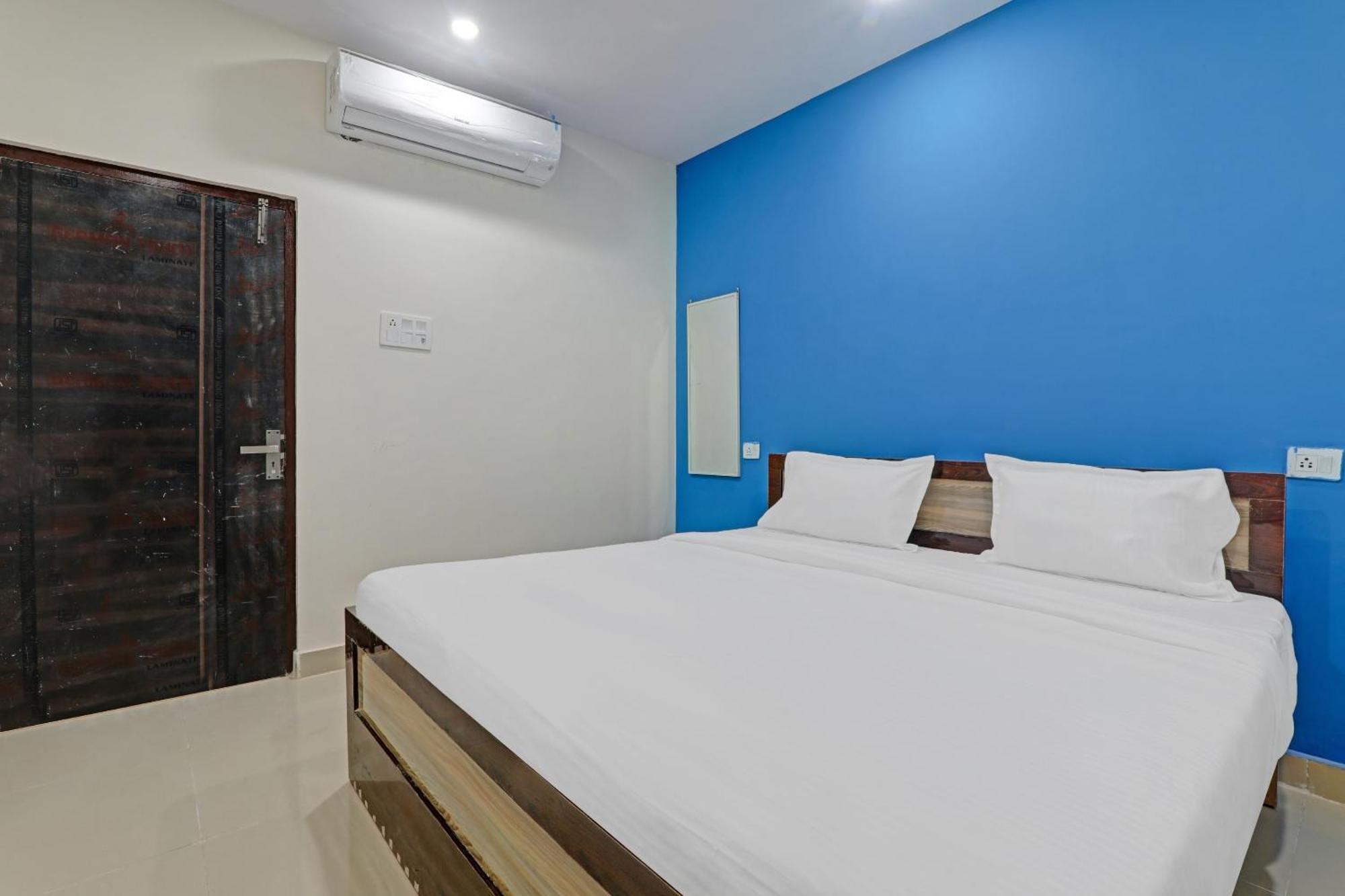 Hotel O Rudra Palace Near Phoenix United Lucknow Esterno foto
