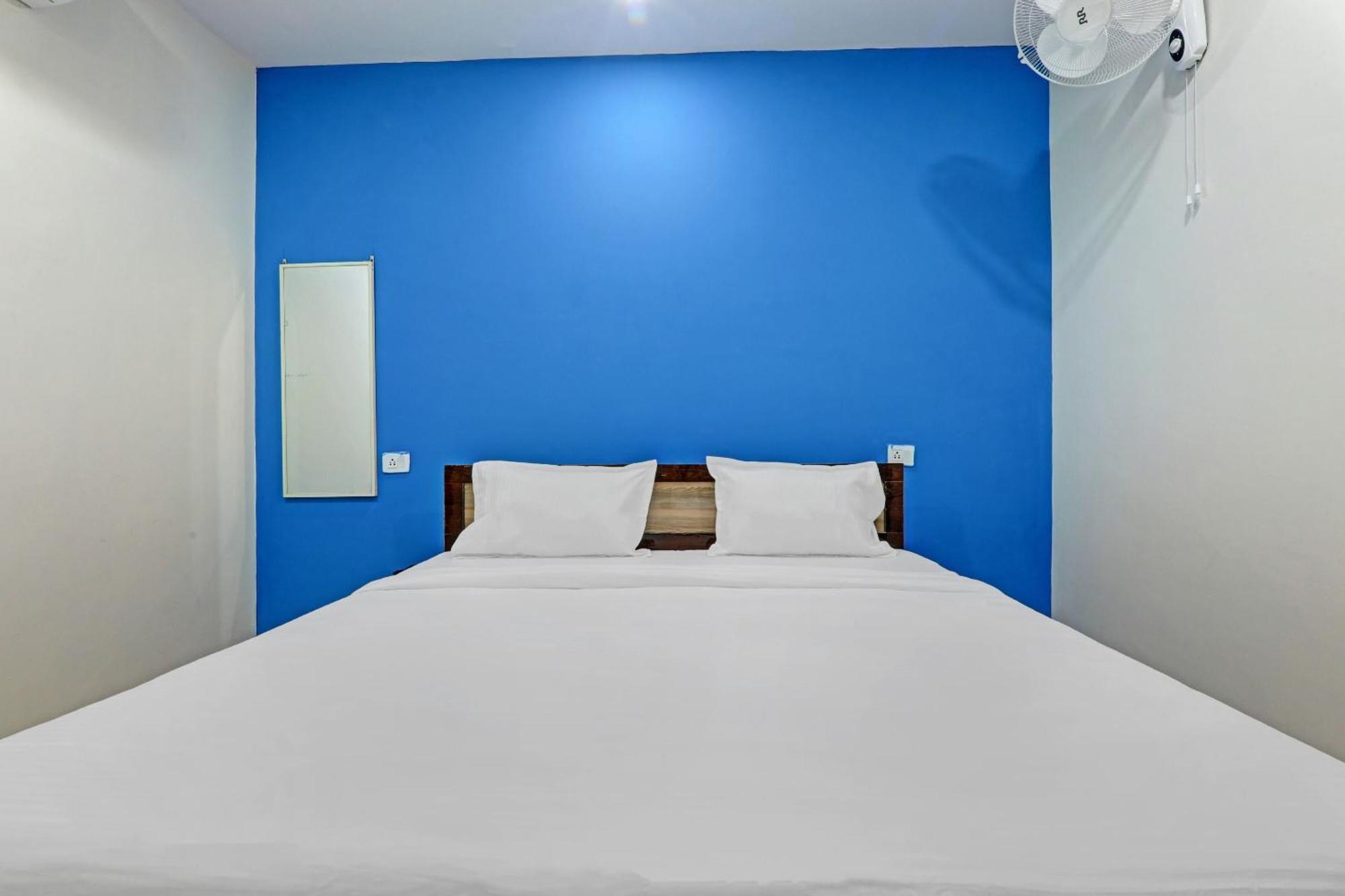 Hotel O Rudra Palace Near Phoenix United Lucknow Esterno foto